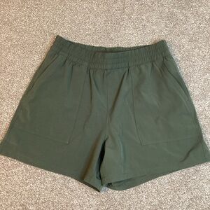 Athleta Dark Green Athletic Quick Dry Shorts M